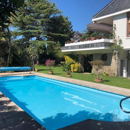 Chalet Al Lado De La Playa Con Piscina Privada, Jardin Y Barbacoa, Fronton, 6 Habitaciones Laredo Exterior foto