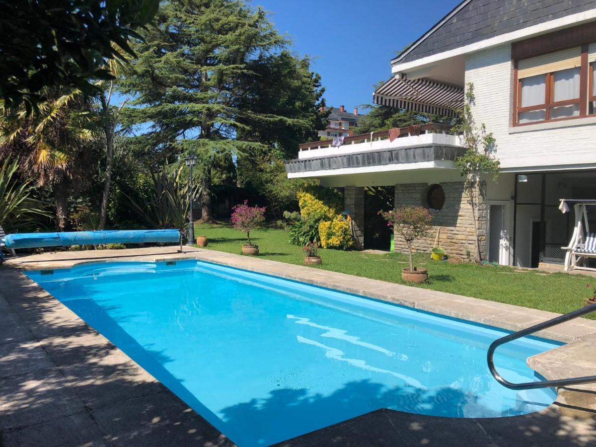 Chalet Al Lado De La Playa Con Piscina Privada, Jardin Y Barbacoa, Fronton, 6 Habitaciones Laredo Exterior foto