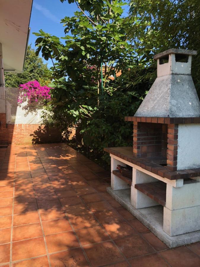 Chalet Al Lado De La Playa Con Piscina Privada, Jardin Y Barbacoa, Fronton, 6 Habitaciones Laredo Exterior foto